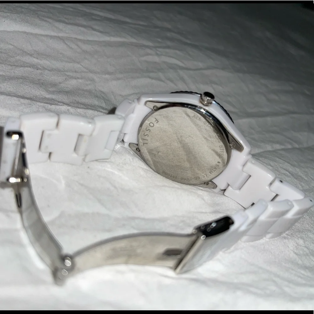 FOSSIL WATCH - Picture 7 of 7